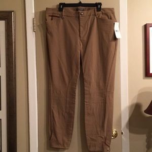 NEW - LRL Pant with faux suede trim detail